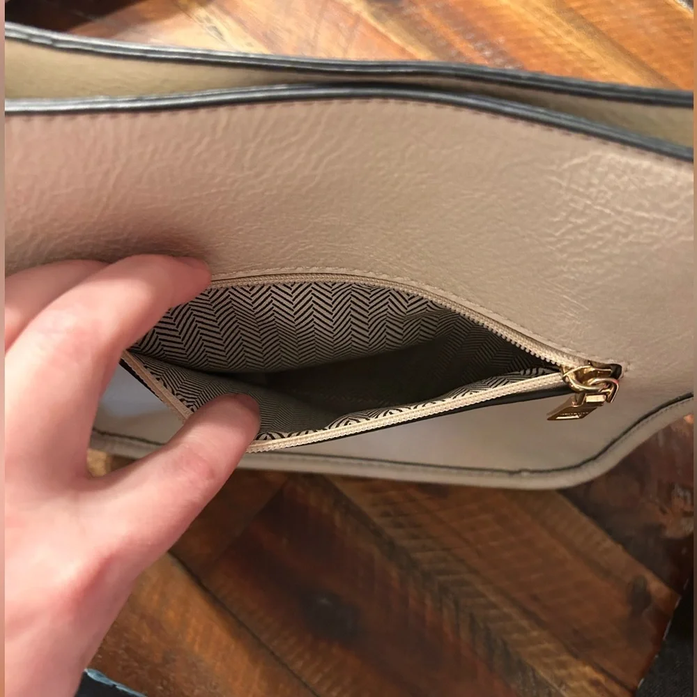 Cream Shoulder Bag & Strap - Picture 6 of 7